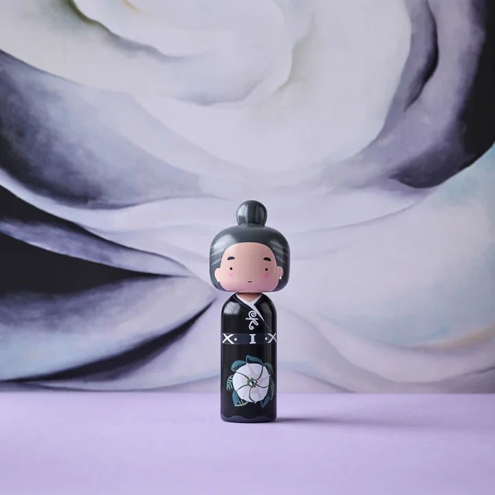 Georgia O´Keeffe als Sketch Inc. Holzfigur von Lucie Kaas