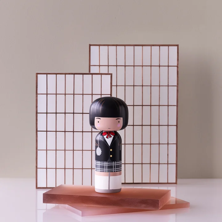 Gogo Yubari aus Kill Bill als Sketch Inc. Holzfigur von Lucie Kaas