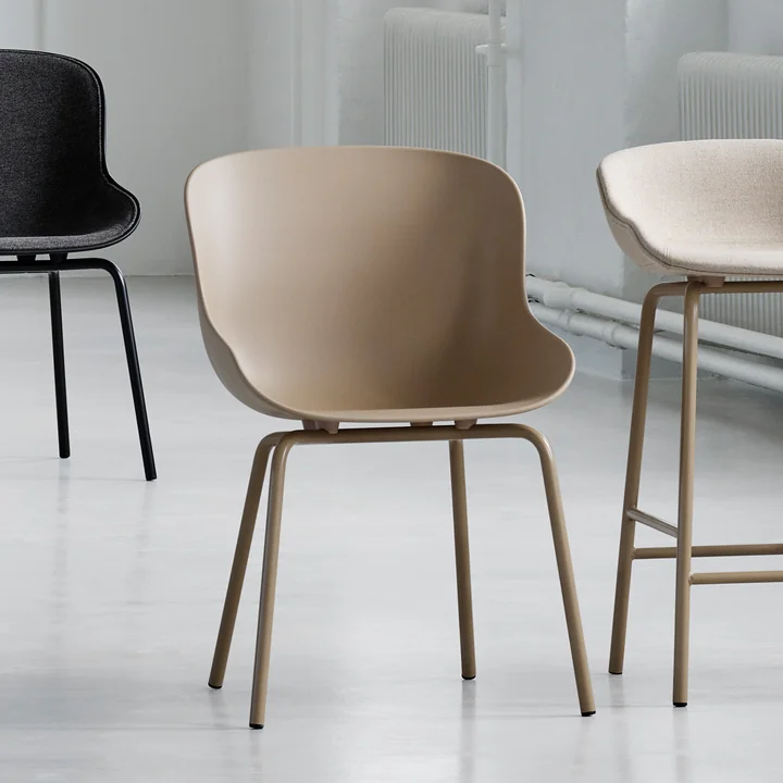 Der einfarbige Hyg Chair von Normann Copenhagen wirkt ruhig