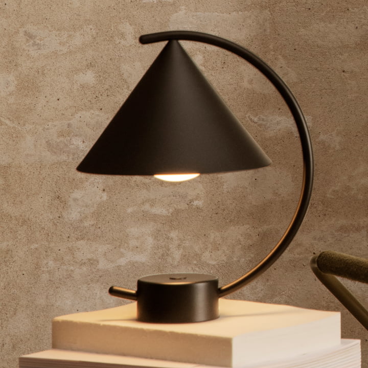 ferm Living - Meridian Akku LED-Tischleuchte, schwarz