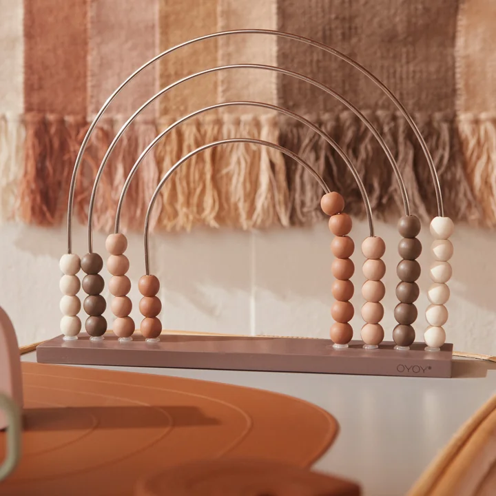 Der Rainbow Abakus von OYOY als Deko-Objekt
