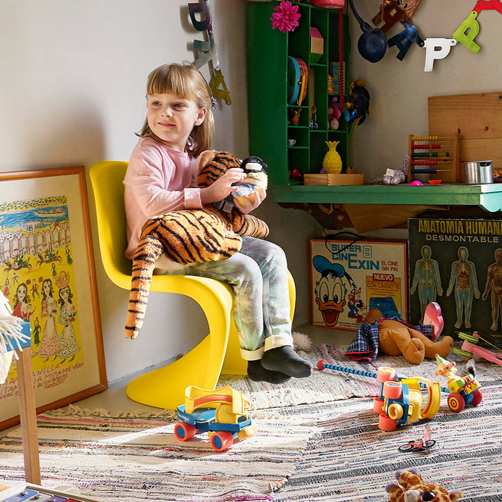 Der Panton Junior Stuhl im Kinderzimmer