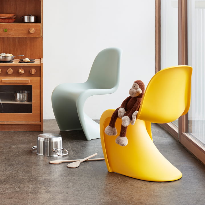 Panton Junior Kinderstuhl von Vitra in goldgelb