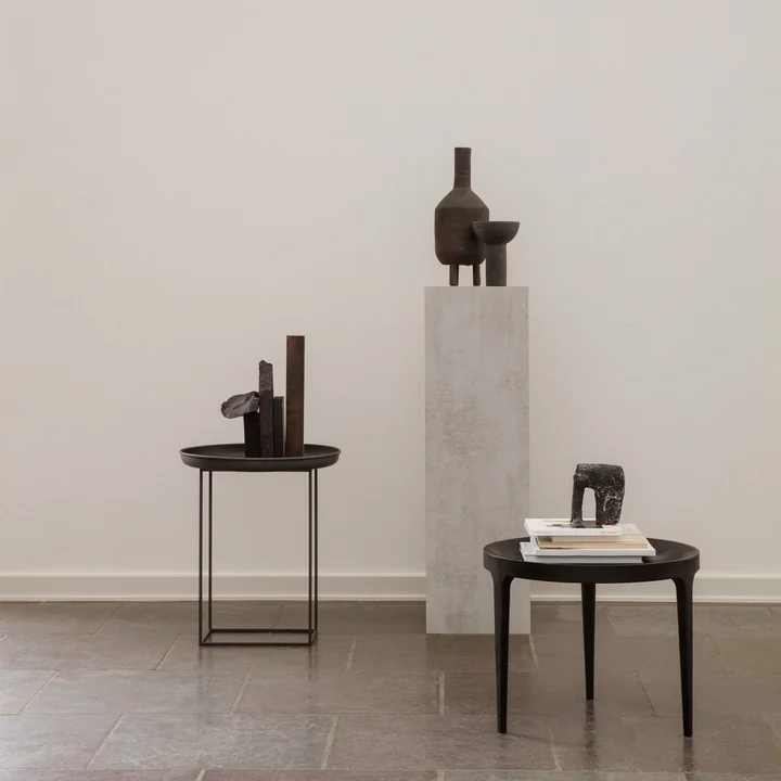 Duke als Beistelltisch und als Couchtisch von Norr11 