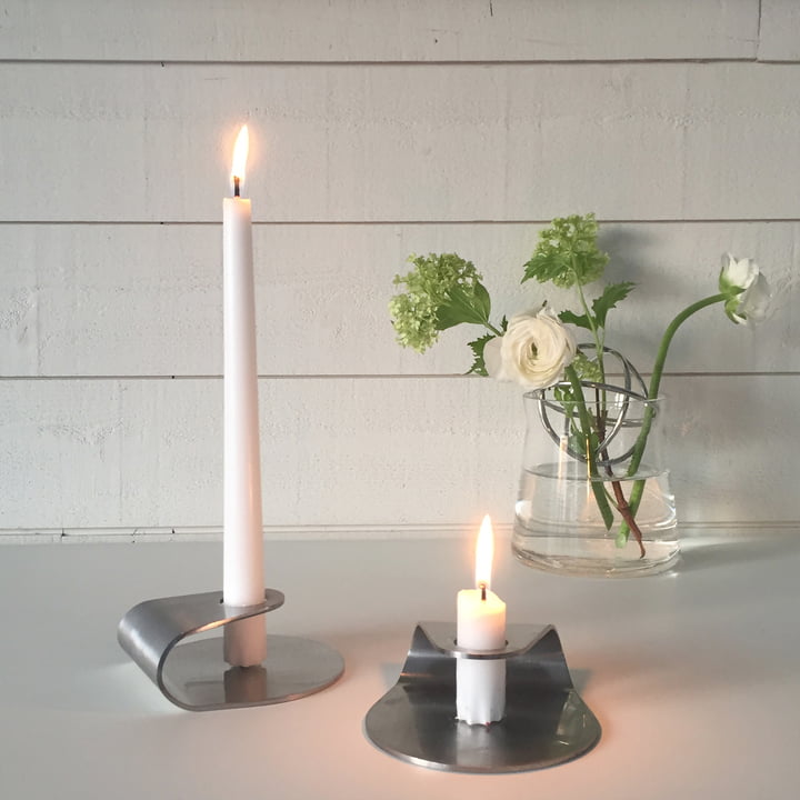 Der Kerzenhalter Nightlight von Born in Sweden überzeugt mit Einfachheit
