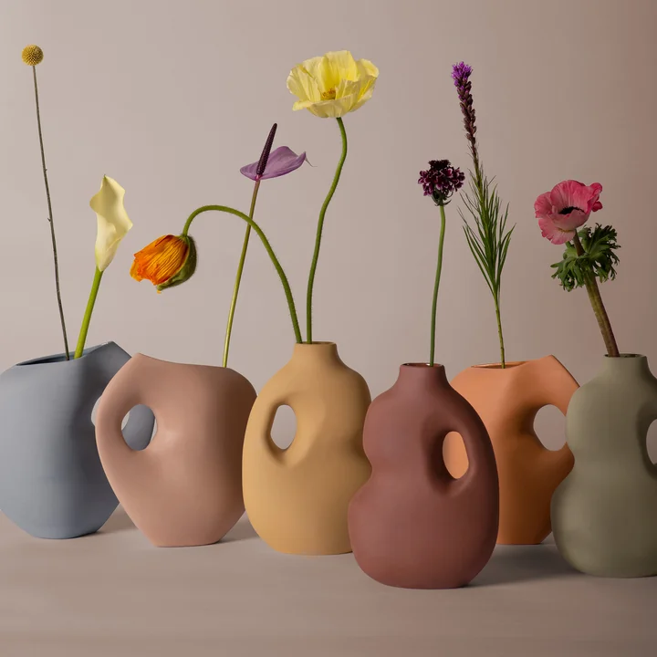 Zeitloses Blütendesign mit der Aura Vase