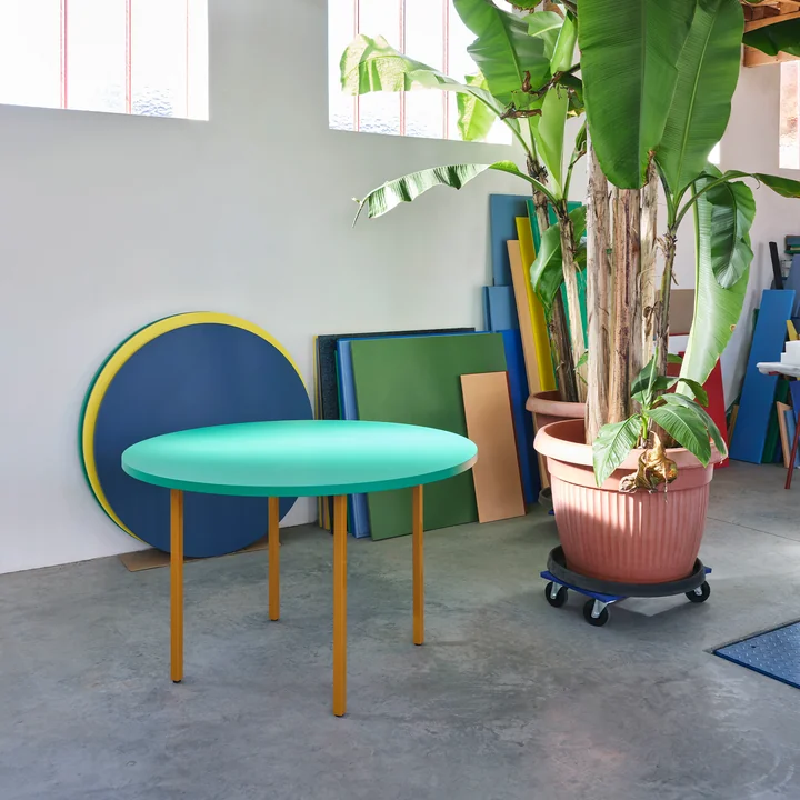 Two-Colour Esstisch von HAY in runder Ausführung 