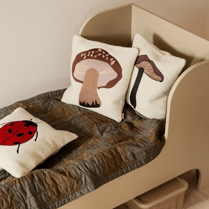 Sill Kinderbett von Ferm Living in der Farbe cashmere