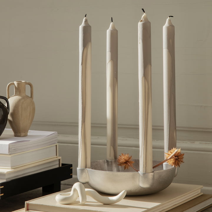 Dryp Stabkerzen von Ferm Living in der Ausführung grey / weiss