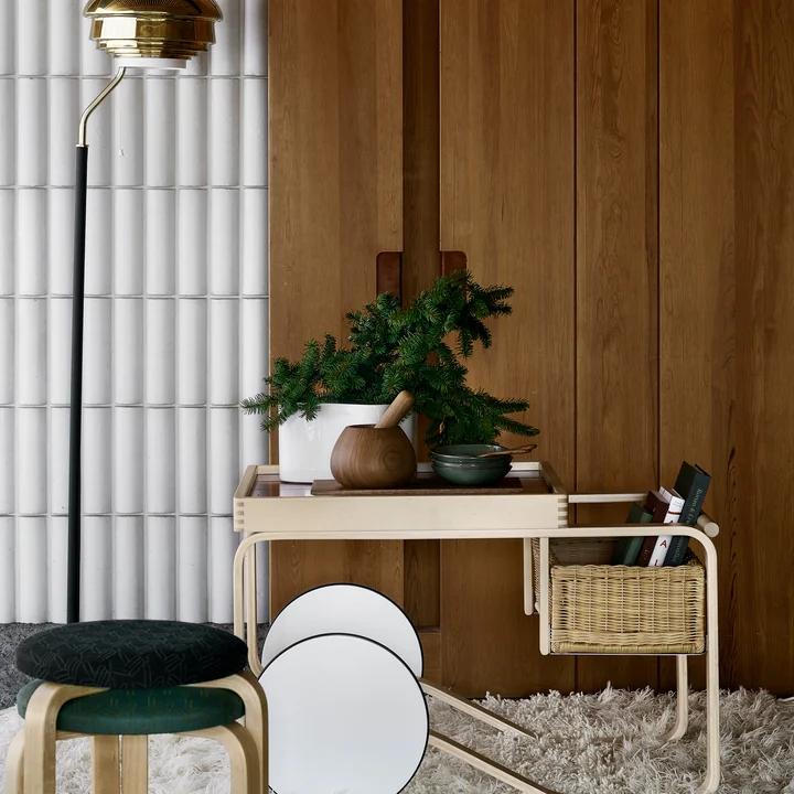 Riihitie Übertopf und Servierwagen Tea Trolley von Artek