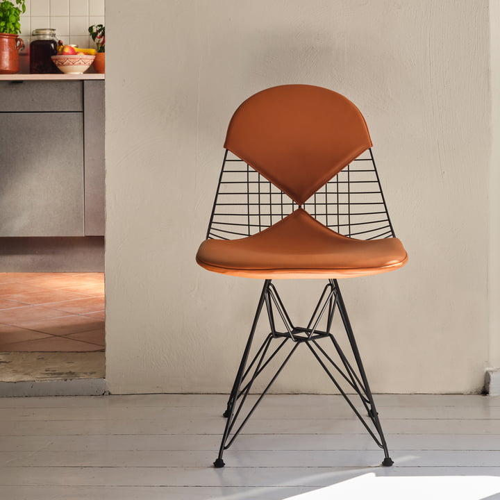 Wire Chair DKR-2 von Vitra in premium Leder / cognac, basic dark