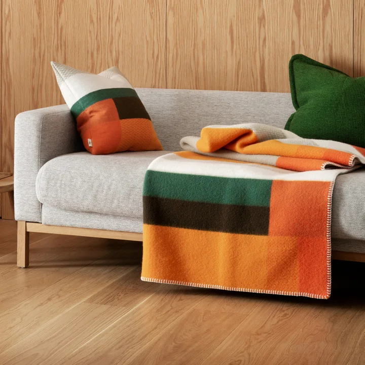 Mikkel Kissen 50 x 50 cm von Røros Tweed in orange