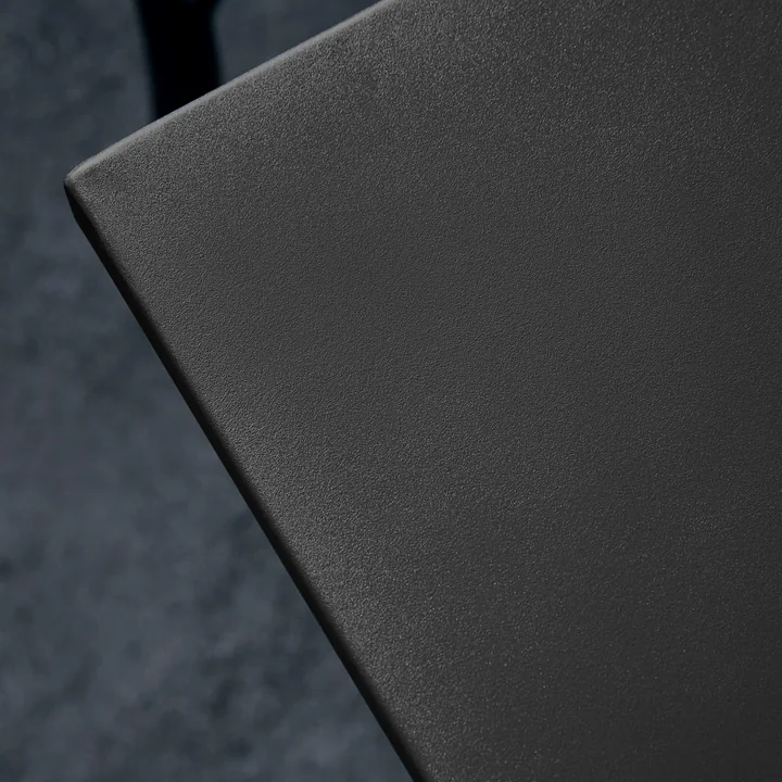 Helo Bistrotisch Outdoor von House Doctor in der Farbe schwarz