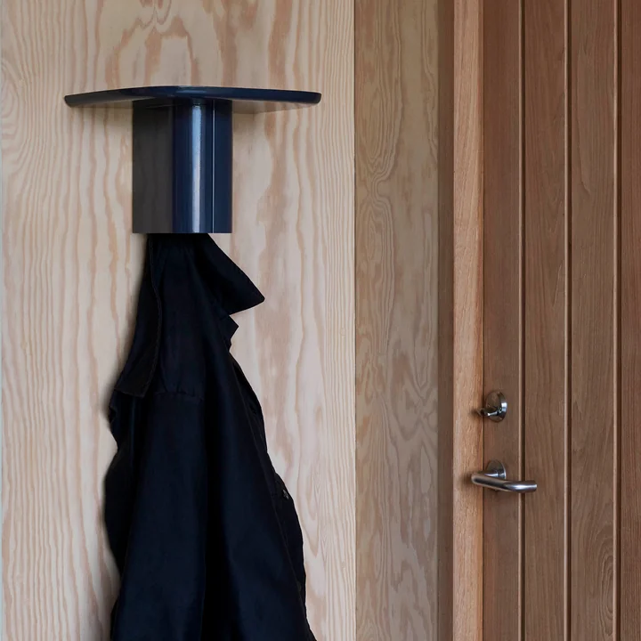 Korpus Wandregal mit Kleiderhaken, S, midnight blue von HAY