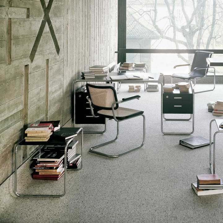 B 9 Beistelltisch von Thonet