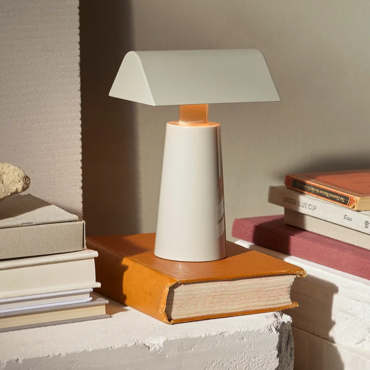 Caret MF1 Akkuleuchte, silk grey von &Traditon