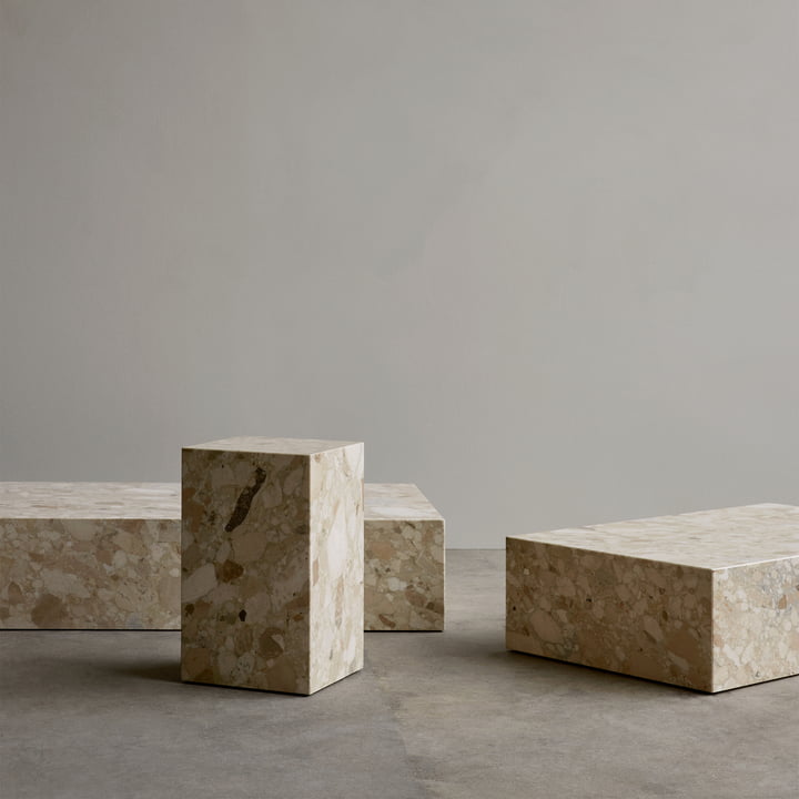 Plinth von Audo in der Ausführung sand (Kunis Breccia)