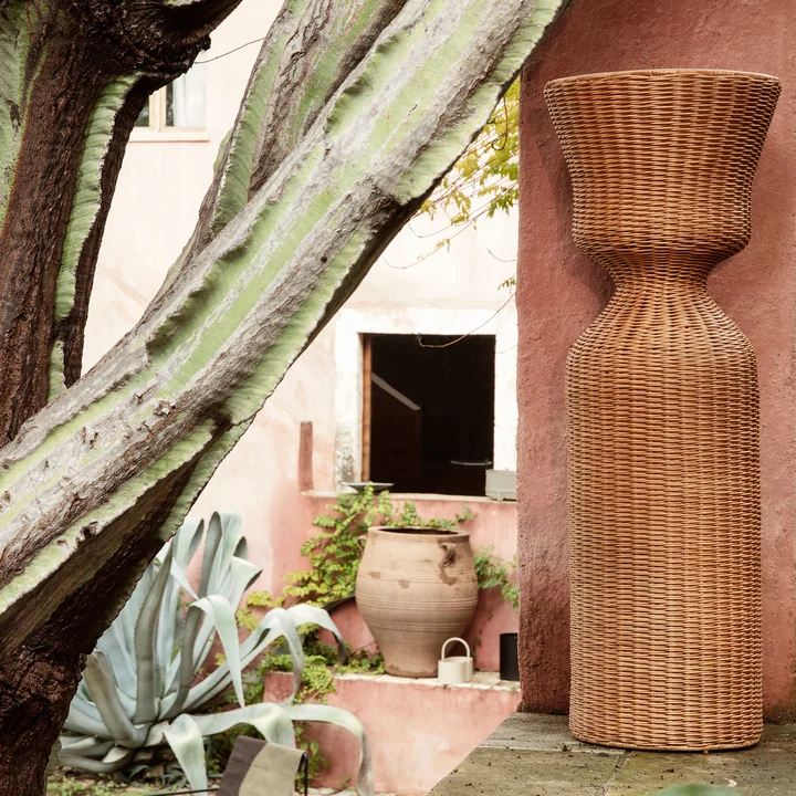 Agnes Blumenständer geflochten, H 90 cm, natur von Ferm Living