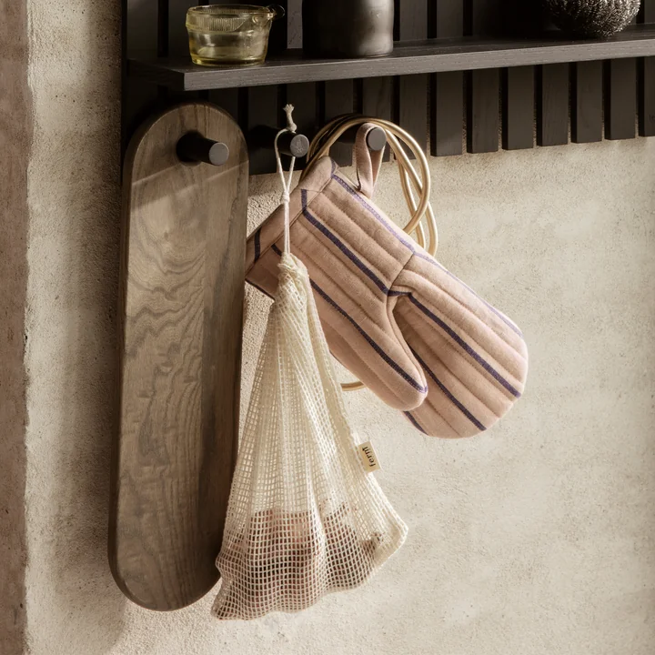 Hale Ofenhandschuh, rose / bright blue von Ferm Living