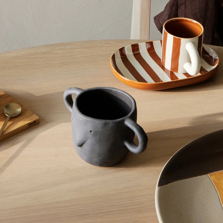 Mus Blumentopf, dunkelgrau von Ferm Living