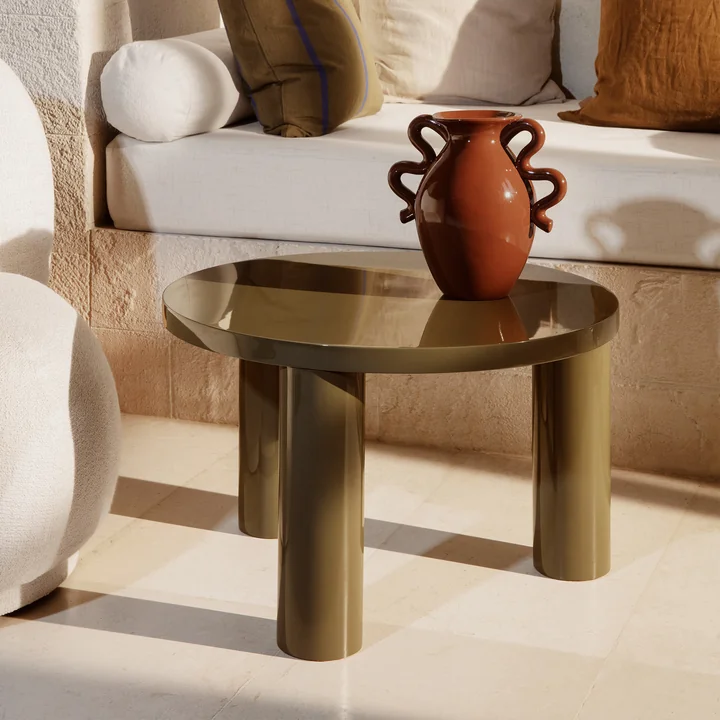 Post Couchtisch Ø 65 x H 41 cm, olive von Ferm Living