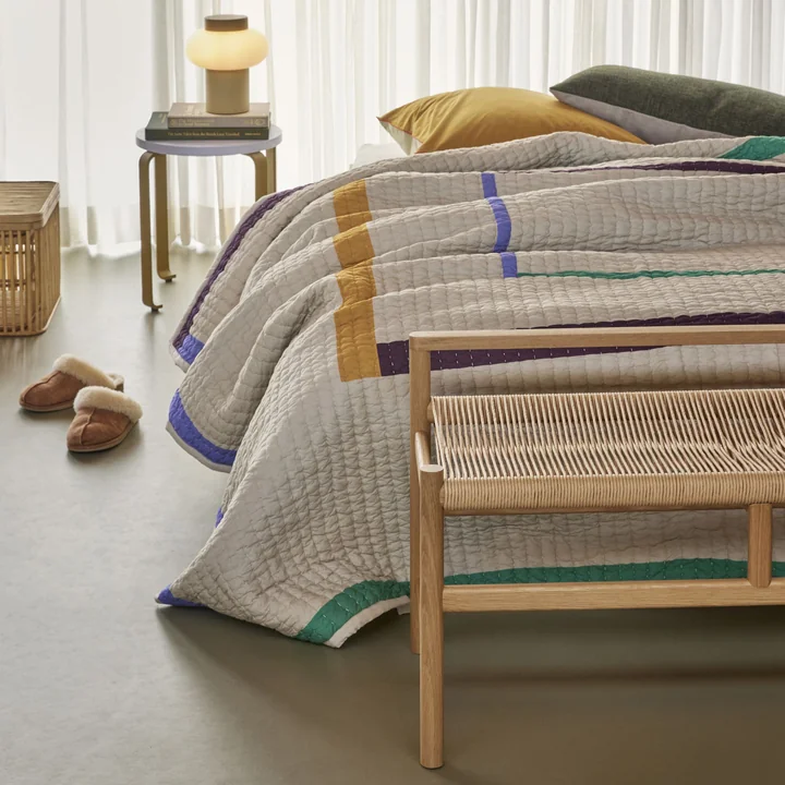 Smile Hocker und Heritage Bank von Hübsch Interior