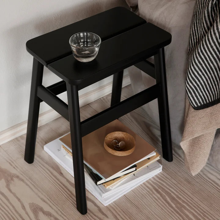 Angle Standard Hocker von Form & Refine