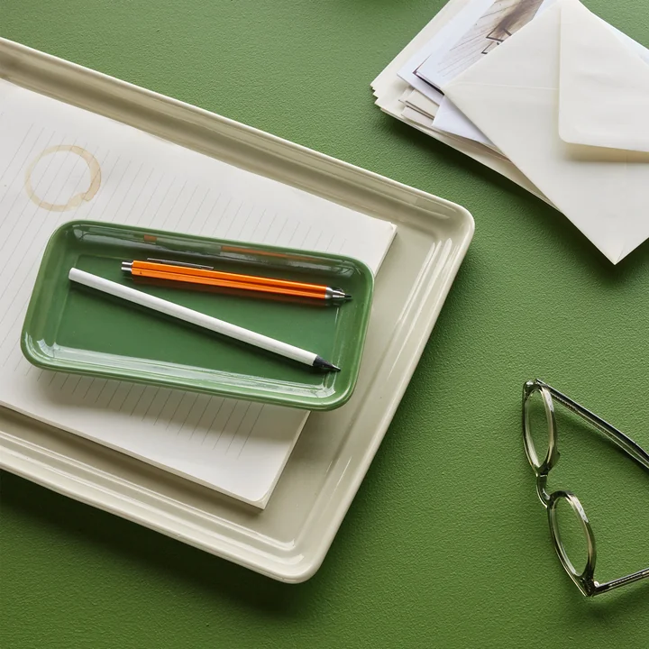 Amare Tablett, sand / grün (2er-Set) von Hübsch Interior