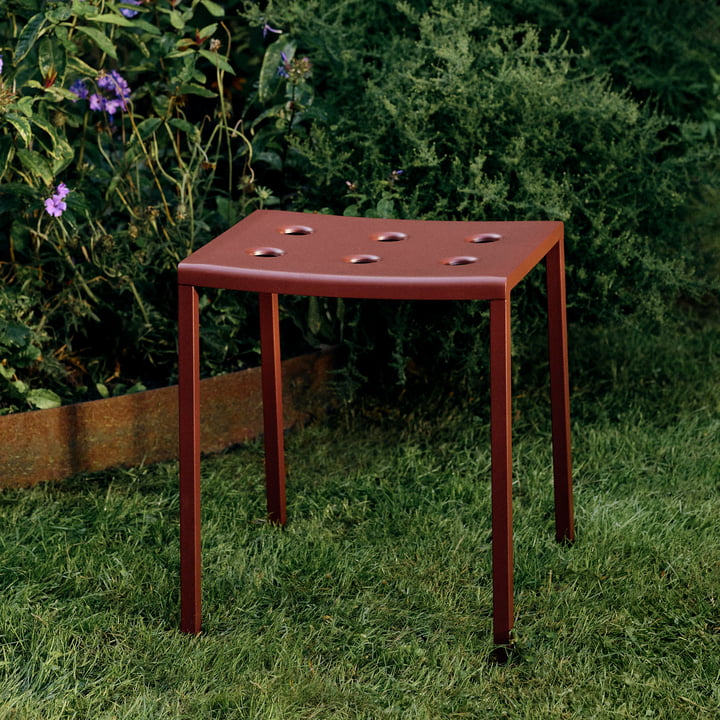 Balcony Hocker, iron red von Hay