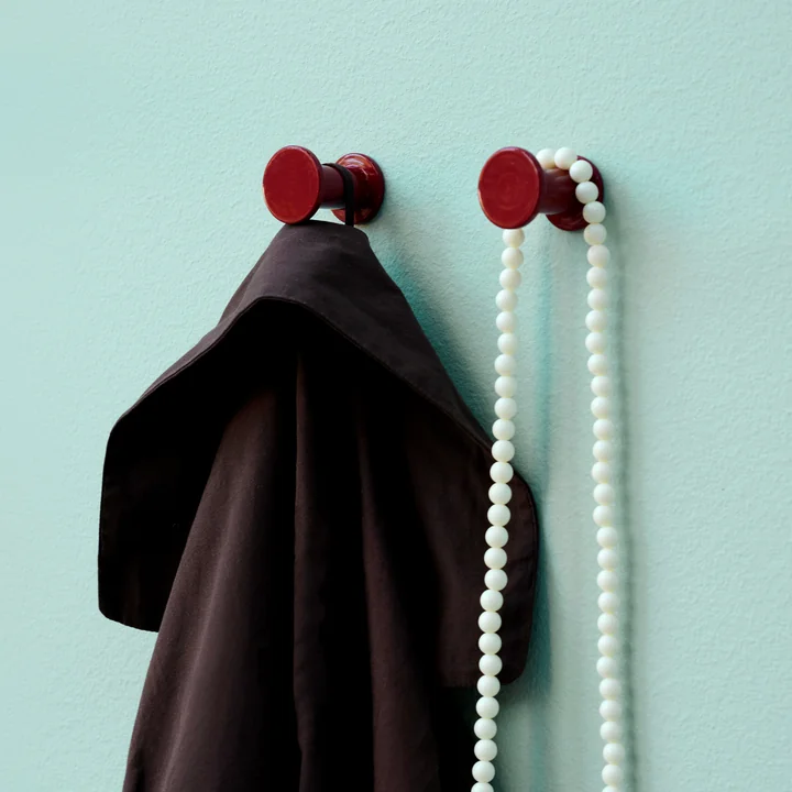 Bolt Kleiderhaken 2er Set, rot von HAY