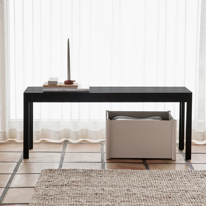 Lightweight Bank von Form & Refine