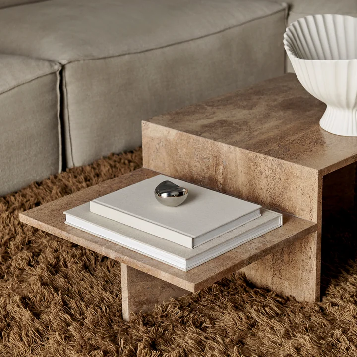 Ferm Living - Distinct Couchtisch, dunkelbraun Travertin-Stein
