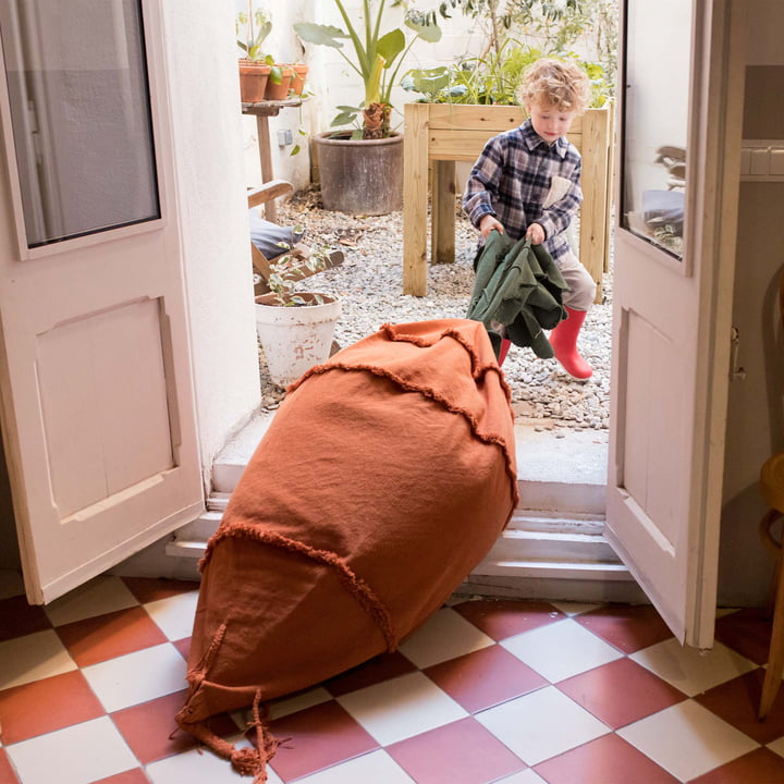 Sitzsack Cathy the Carrot, orange von Lorena Canals