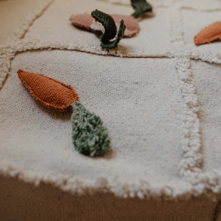 Tic-Tac-Toe Pouf, 50 x 50 cm, natur von Lorena Canals