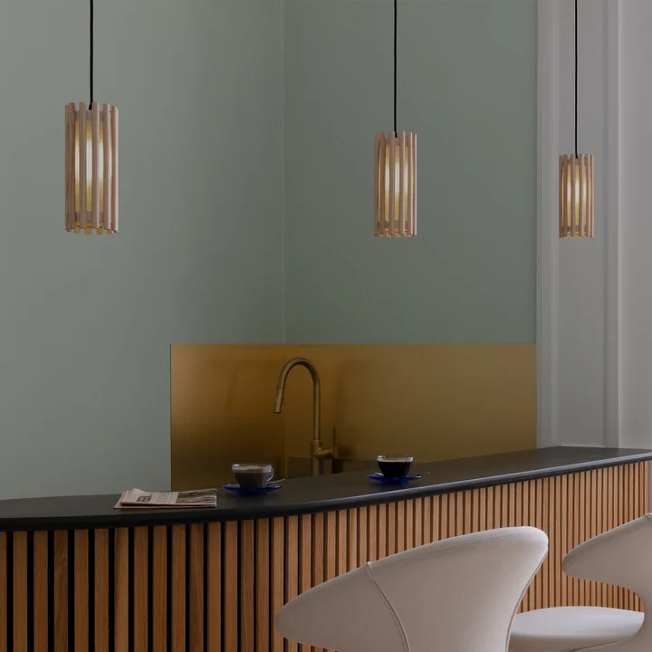 Komorebi Leuchtenschirm von Umage in der Ausführung Eiche natur