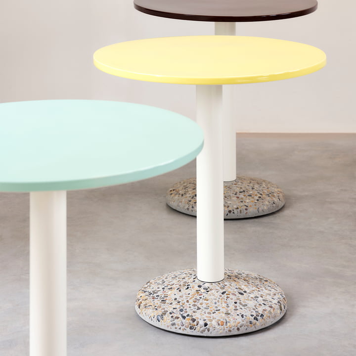 Der Ceramic Table von Hay