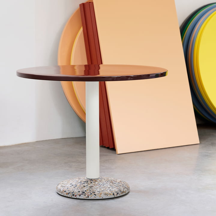 Der Ceramic Table von Hay