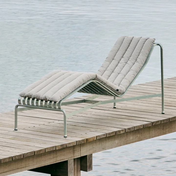 Palissade Soft Quilted Cushion von HAY