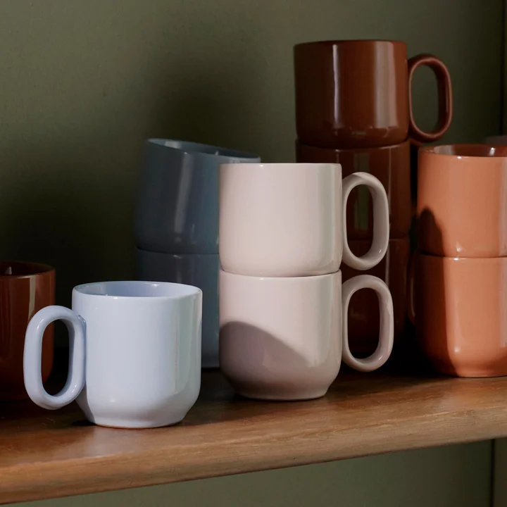 Barro Becher mit Henkel von HAY