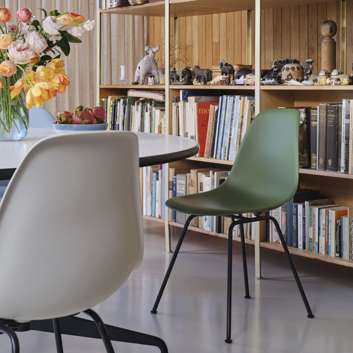 Vitra - Eames Plastic Side Chair DSX