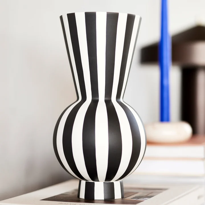 OYOY - Toppu Vase, Ø 14,5 x H 28 cm, weiss / schwarz