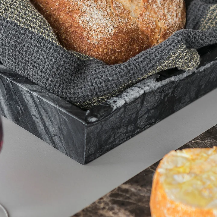 Marble Tablett von Mette Ditmer