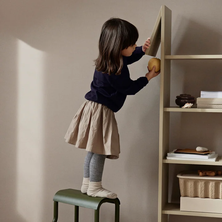 Giraffe Bücherregal, cashmere von Ferm Living