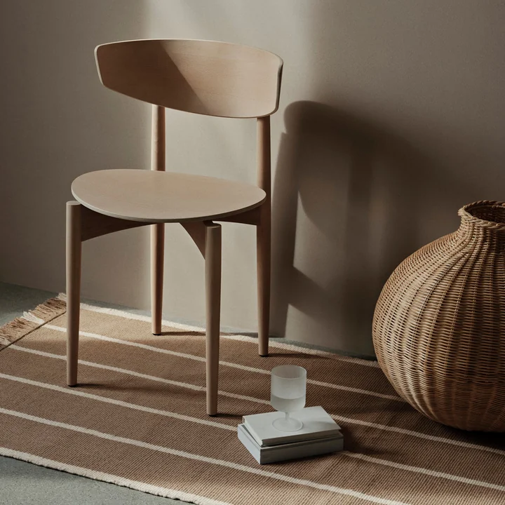 Herman Stuhl, Holz, Buche weiss geölt von Ferm Living