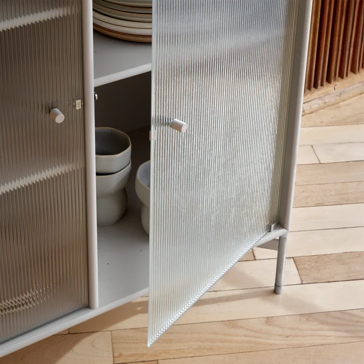 Ripple III Vitrinenschrank von Montana