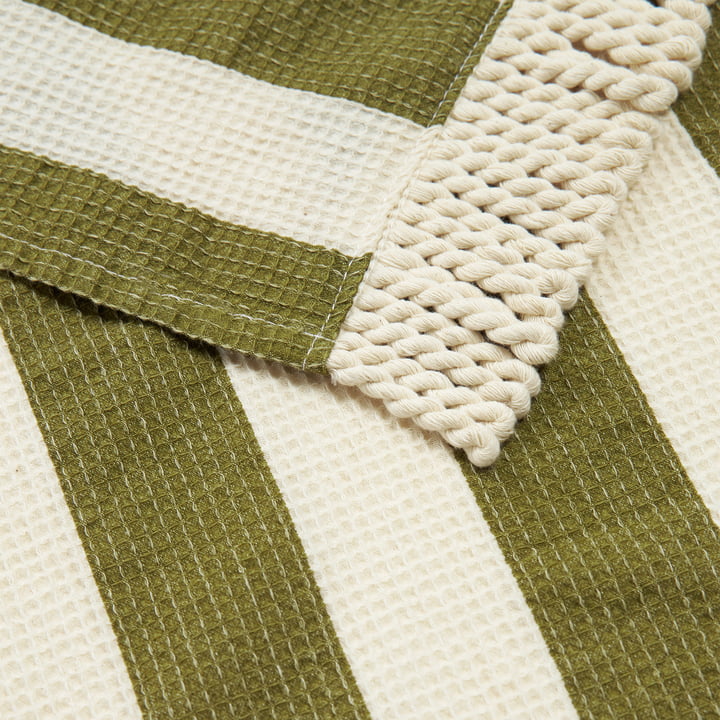 Portofino Strandtuch XL, 146 x 175 cm, pistachio stripes waffle von Nobodinoz