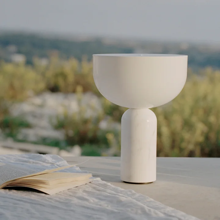 Kizu Portable LED Tischleuchte mit Akku von New Works