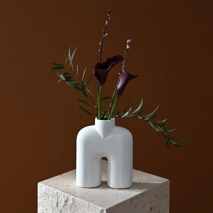 Cobra Vase Tall Mini, knochenweiss von 101 Copenhagen