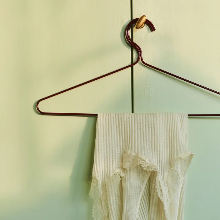 Colour Kleiderbügel, maroon red von HAY