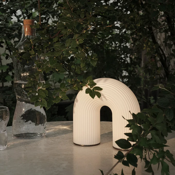 Ferm Living - Vuelta Portable Akkuleuchte, weiss